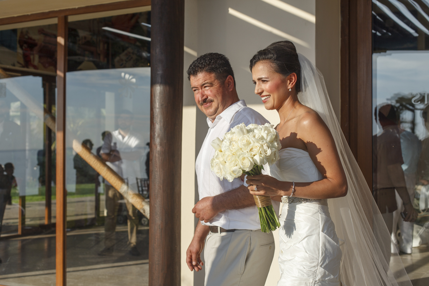 Wedding at Nahui by Photographer Evgenia Kostiaeva