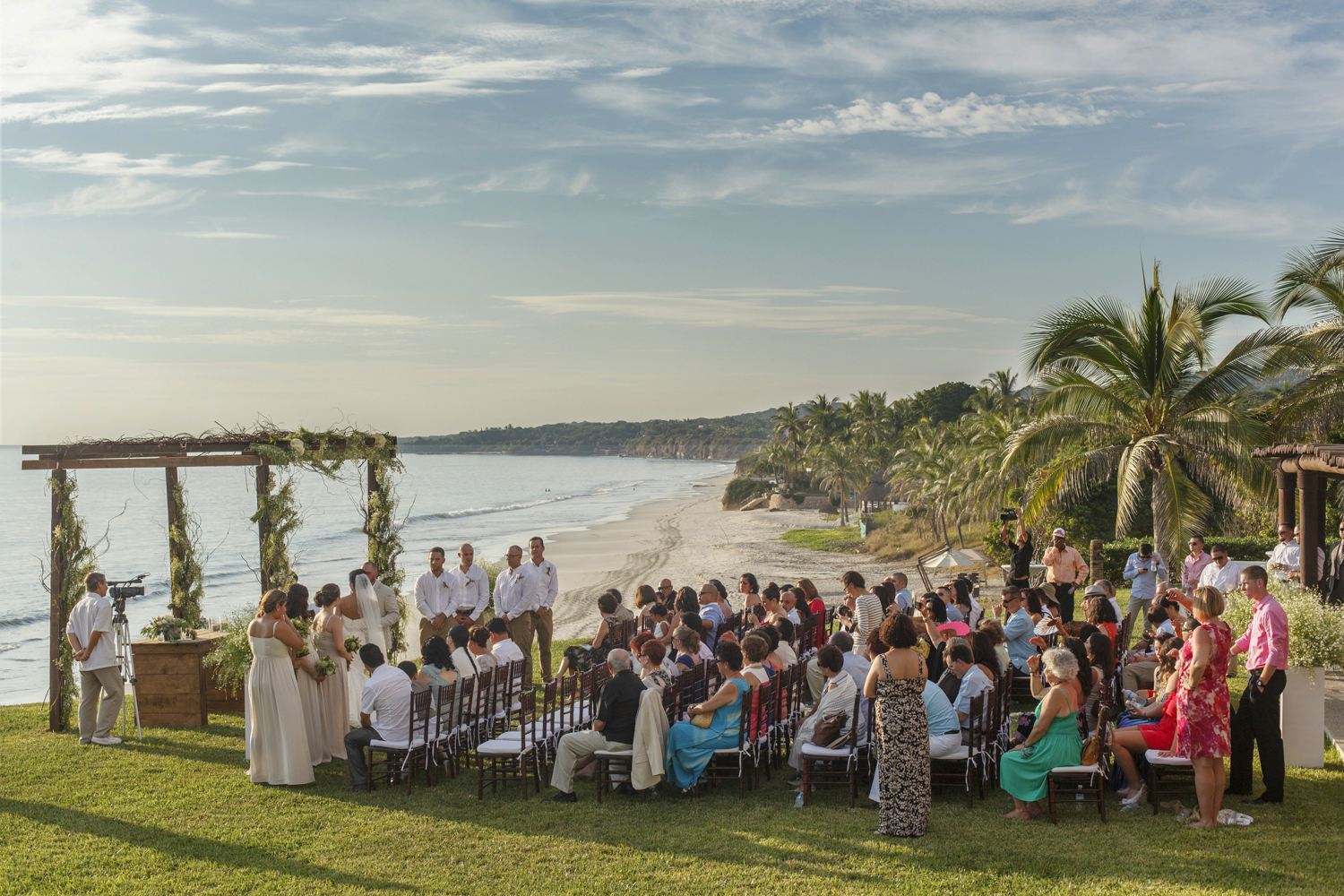 Wedding at Nahui by Photographer Evgenia Kostiaeva
