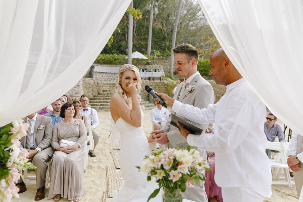 Wedding at Las Caletas by Photographer Evgenia Kostiaeva