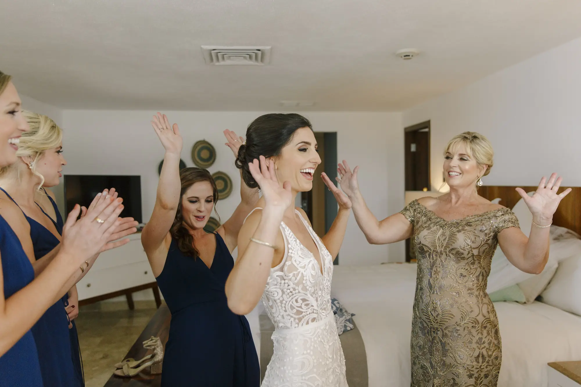 Jackie & Mark Wedding Photographer in Puerto Vallarta — Photo 24 by Evgenia Kostiaeva