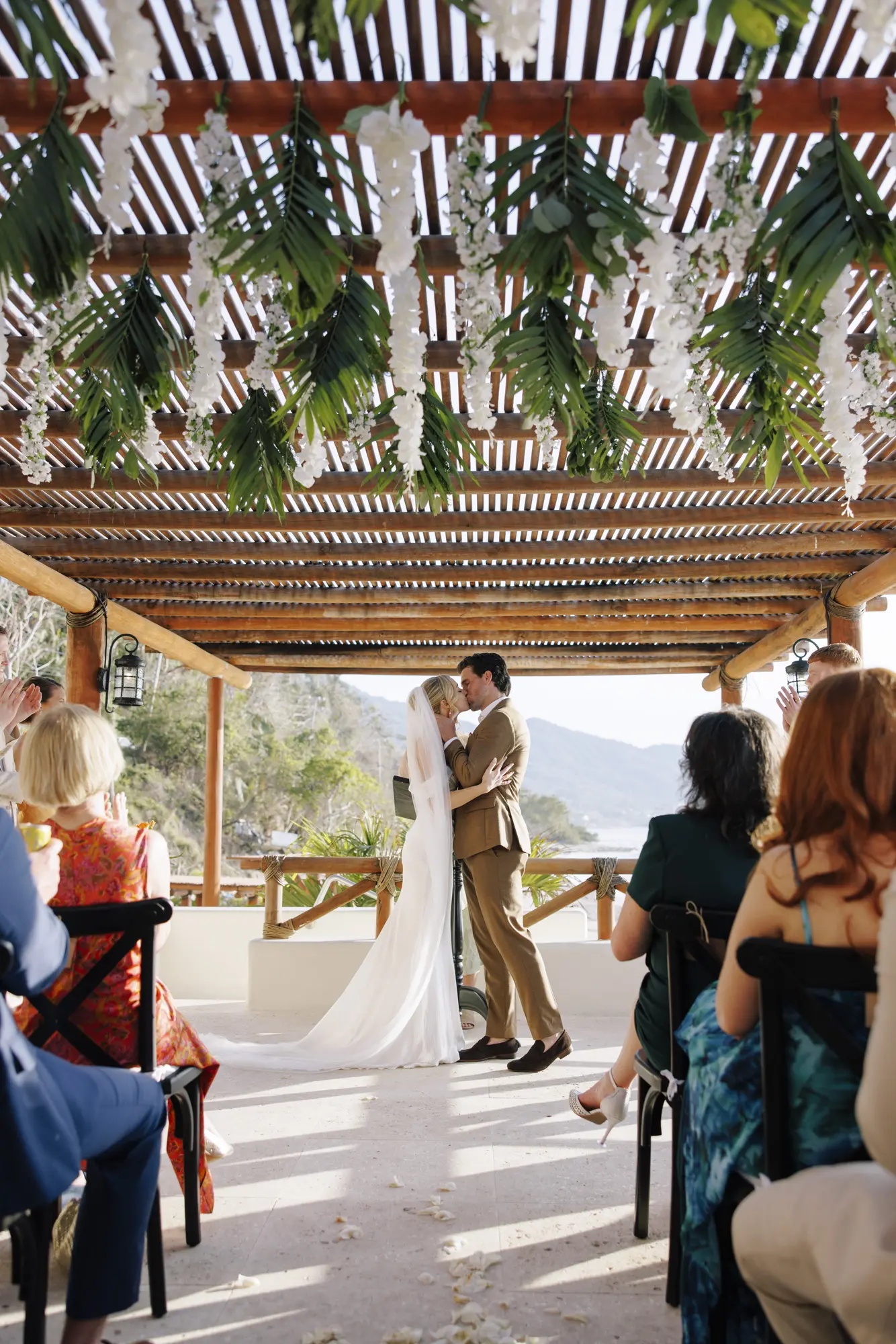 Katy & Declan Wedding Photographer in Puerto Vallarta — Photo 49 by Evgenia Kostiaeva