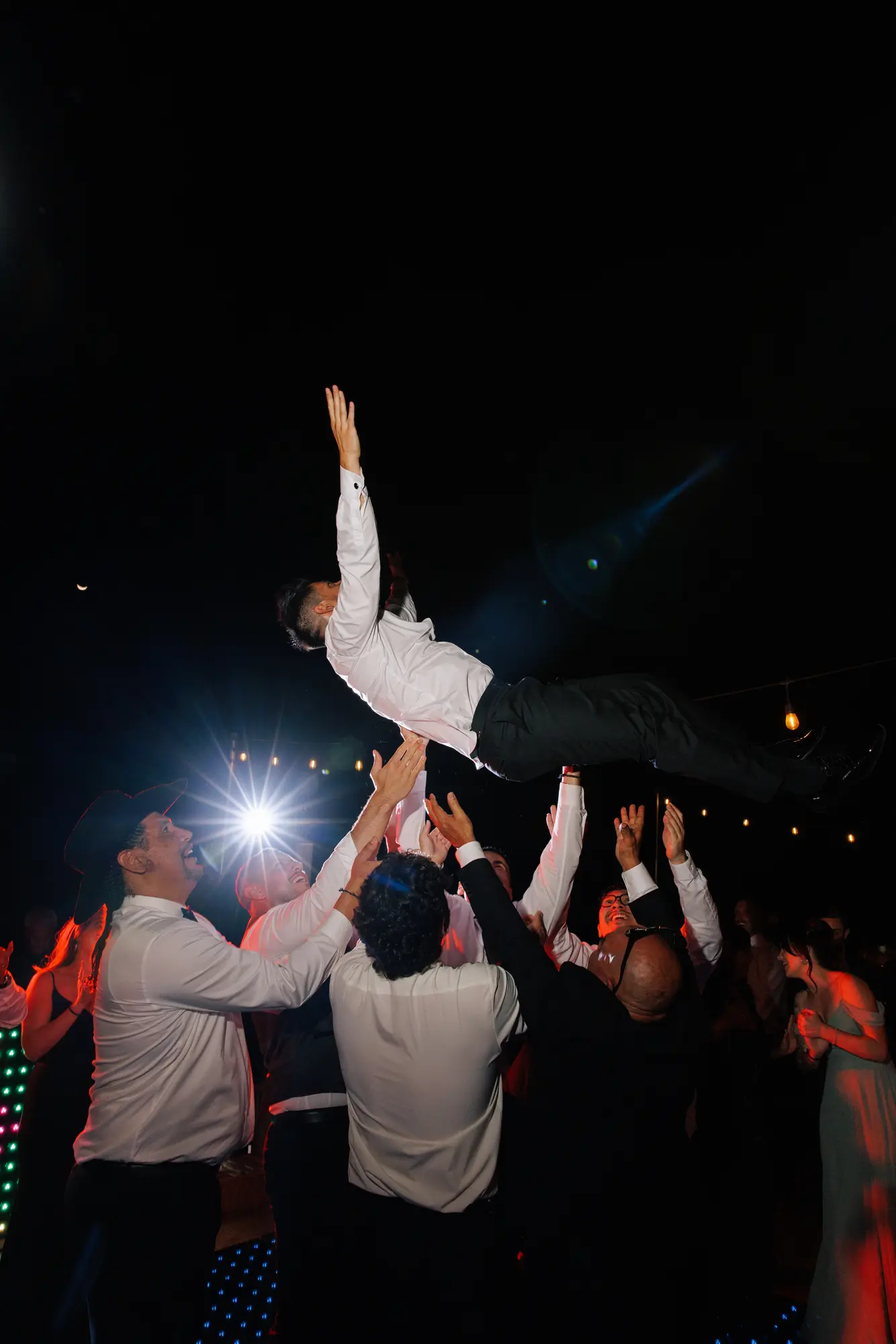 Natalie & Miguel Wedding Photographer in Puerto Vallarta — Photo 59 by Evgenia Kostiaeva