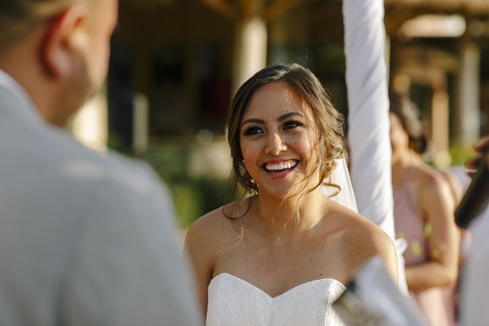 Wedding at Garza Blanca, Puerto Vallarta by Photographer Evgenia Kostiaeva