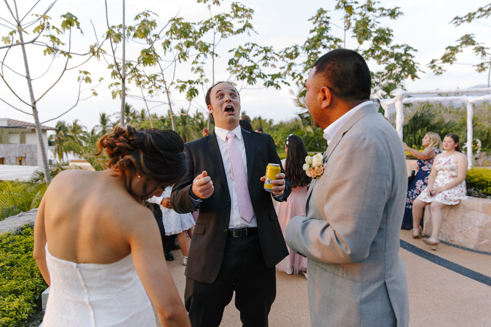 Wedding at Garza Blanca, Puerto Vallarta by Photographer Evgenia Kostiaeva